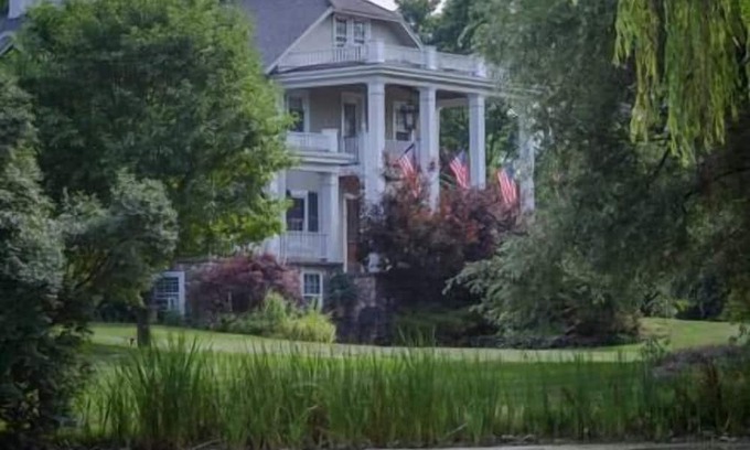 South Lima Apartment | Country Mansion Kozy & Quiet Get Away - Conesus