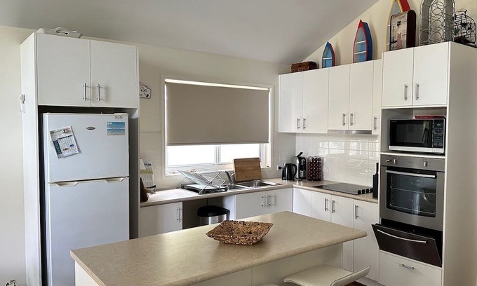Walkerville House | Serenity at Macneil Court
