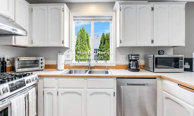 Vancouver House | Spacious home on SE 171ST #41784