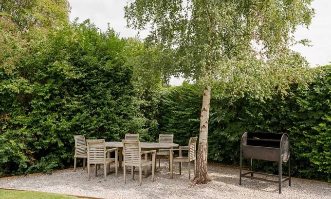 Ashford-in-the-Water House | Contemporary 5 bedroom holiday home in Bakewell, sleeps 10.