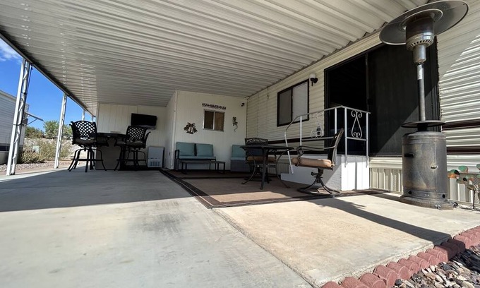 East Mesa Apartment | Park Model 2 bedroom, 2 bath Apache Junction Mesa, Arizona with community pool