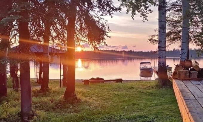 Denare Beach Cottage | Cozy Private lake front cabin with sand beach!