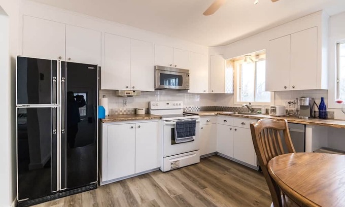 Shefford House | Mont Bromont Ski Resort 3 Beds Detached House
