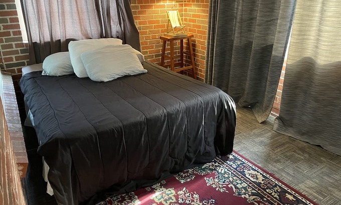 Lindenwood Park Condo | 3,400 sq ft condo near The Hill / Shrewsbury / Forest Park