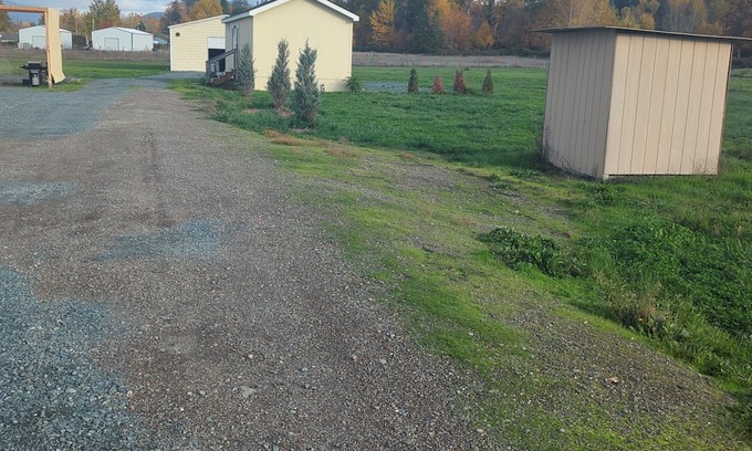 Redwood Cottage | Cozy cottage in country setting close to town, amenities and Rogue College.