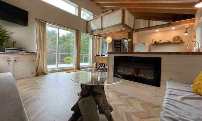 Hinesburg Apartment | Lofty Dreams