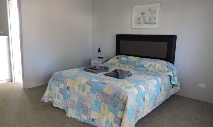 Watheroo Apartment | Watheroo Station tavern - Queen room