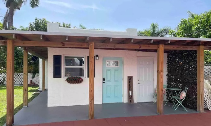 Coral Way Cottage | The Cottage