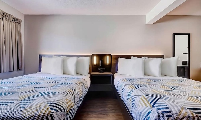 Rock Springs House | Ideal Mix of Comfort and Value! 3 Units with Free Parking, Pets are Allowed