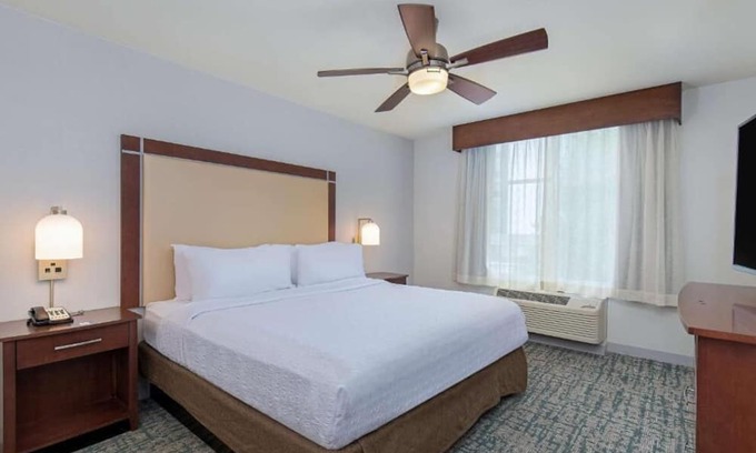 Sandy Springs Hotel | Spacious King Suites! 3 Pet Friendly Units w/Free Breakfast, Pool & Gym!