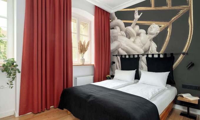 Poznan City Center Apartment | Kramarska 9 Poznań | Schoeps Residence | Stylish Apartment for Four People | In