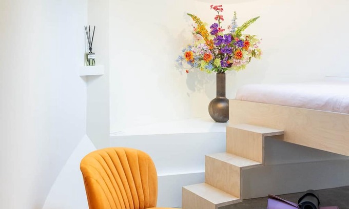 Eastern Docklands Boat Rental | Boat suite - A Unique Houseboat Stay - Amsterdam BB