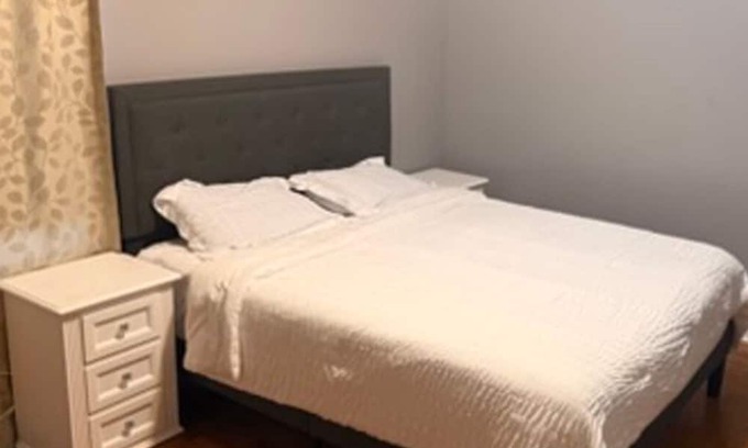 Sauk Village House | Pleasant 3-bedroom house in Sauk Village