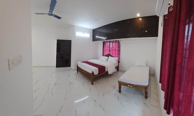Kalapettai House | The Closest Homestay to Eden Beach! Private Rooms & Warm Hospitality.