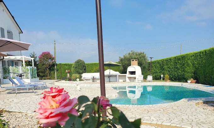 Iolanda di Savoia Apartment | Flat 'Villa Jolanda Bed and Breakfast