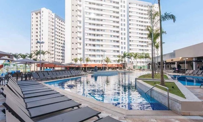 Olimpia Resort | RESORT SOLAR DAS ÁGUAS: 5 adultos a 4km do Thermas Lar. e a 3km do Hot Beach