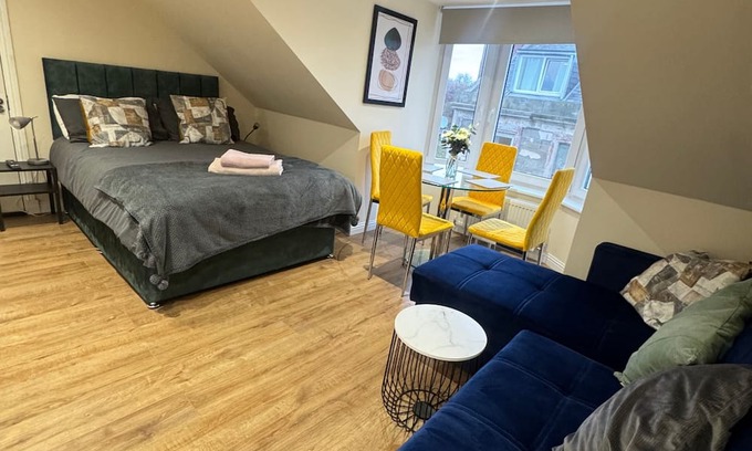 Letham Grange Apartment | Apartment 6- 216 High Street