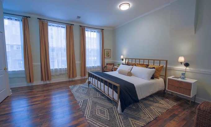 Winchester Apartment | The Perch - NEW/Downtown!