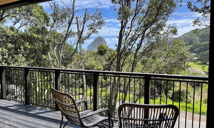 Piha House | "Ruruwai" Perfect Piha Beach getaway