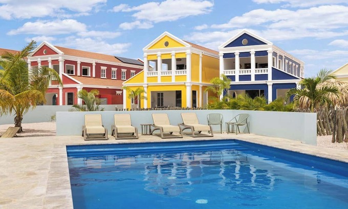Tera Kora Apartment | Kas Blou Blou with refreshing communal pool