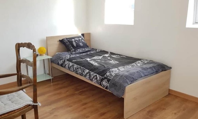 Avesnes-sur-Helpe Apartment | The little Avesnois castle - Semi Studio facing south