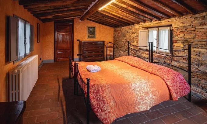 Sant'Andrea di Compito House | Casolare della Quiete ; Rustico Toscano [ 6 rooms ; 4 baths ]