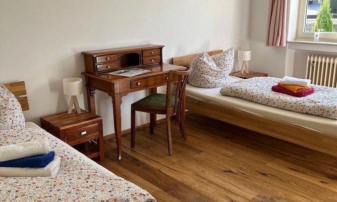 Flammersfeld House | 2-bed room Ahorn - Guest and seminar house Mensch und Natur