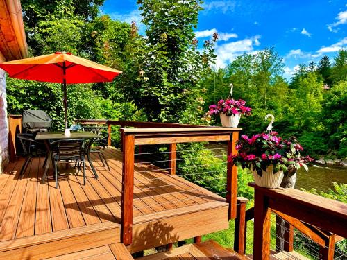Hunter Hotel | Cozy Hunter Cabins
