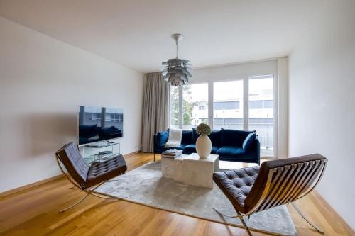 Les Genets Apartment | Modern 3BD apart with terrace