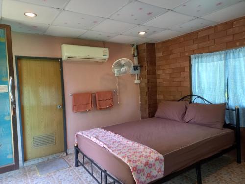 Sai Yok House | เนินอิ่มเอมโฮมเสตย์