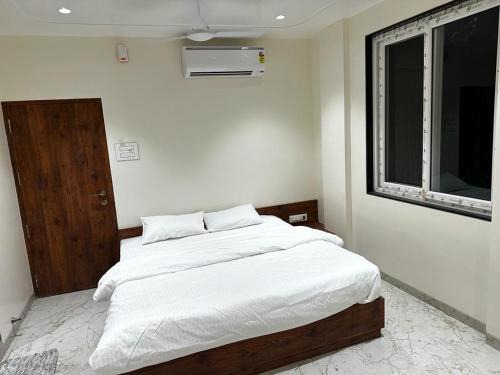 Akalkot Hotel | HOTEL RAMADA-COMPLEX