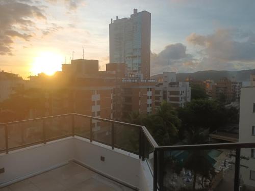 Parque Enseada Apartment | Cobertura aconchegante com piscina