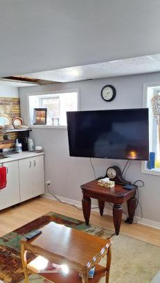 Ottawa Division House | Nature Retreat in the city